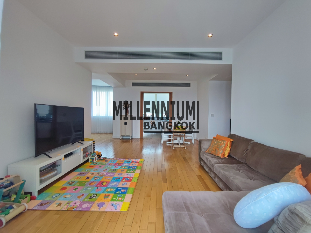 FOR SALE 23M Millennium Residence 2 BEDROOM APARTMENT Millennium Residence Sukhumvit 20 is a prestigious condominium complex located on Sukhumvit Soi 20 in Bangkok, Thailand. This luxury development consists of four high-rise towers, offering residents an exceptional living experience with state-of-the-art amenities and modern design. The units are spacious, featuring high ceilings, large windows for natural light, and stunning city views. Millennium Residence is renowned for its extensive range of facilities, including a swimming pool, fitness center, tennis courts, jogging track, children’s playground, and 24-hour security. Conveniently located, Millennium Residence Sukhumvit 20 provides easy access to: BTS Asoke & MRT Sukhumvit stations The Emporium, EmSphere and EmQuartier shopping malls Benjakitti Park Terminal 21 shopping mall Foodland Supermarket on Soi 16 Mille Malle community mall A variety of international restaurants and cafes International schools and educational institutions Millennium Residence offers a blend of luxury, comfort, and convenience, making it an ideal choice for those seeking an upscale lifestyle in one of Bangkok’s most vibrant neighborhoods.
